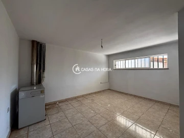 Moradia T4 para Arrendamento em Abraveses