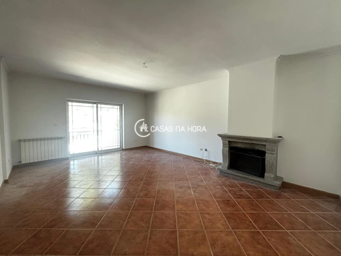 Moradia T4 para Arrendamento em Abraveses Foto 6