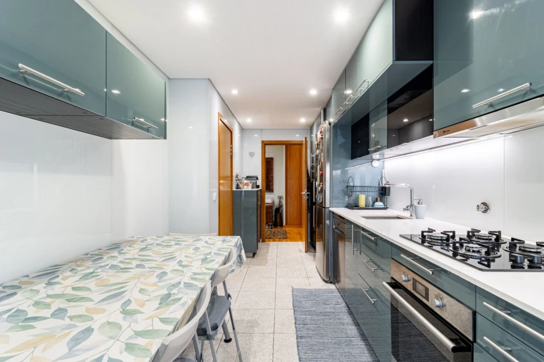 Apartamento T4 para Venda em São Mamede de Infesta e Senhora da Hora Foto 14