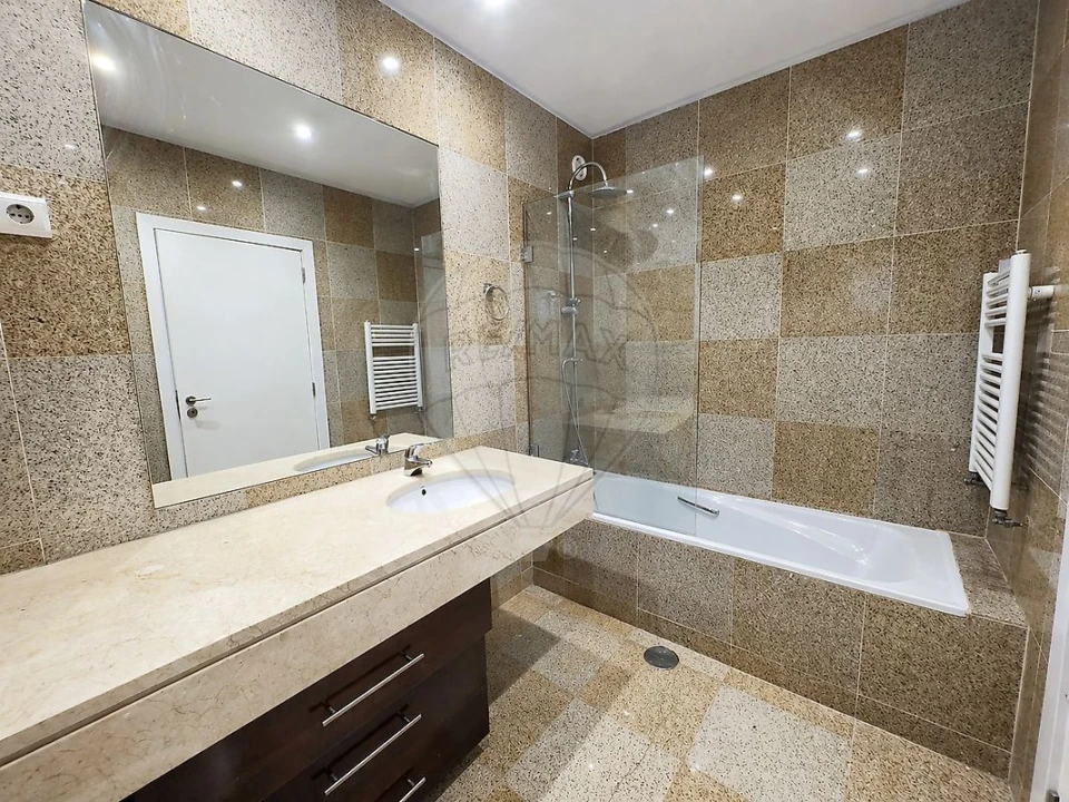 Apartamento T3 para Venda em Cidade da Maia Foto 14