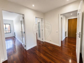 Apartamento T3 para Venda em Cidade da Maia