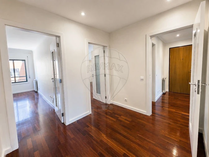 Apartamento T3 para Venda em Cidade da Maia Foto 16