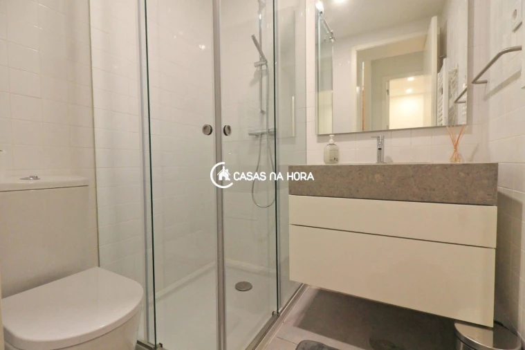 Apartamento T1 para Arrendamento em Paranhos Foto 23