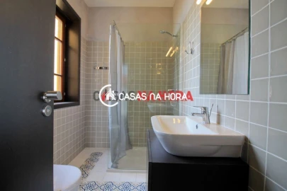 Quarto para Arrendamento em Paranhos