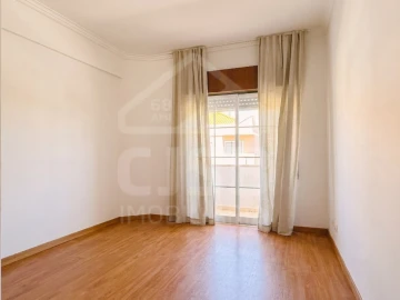 Apartamento T2 para Venda em Samora Correia
