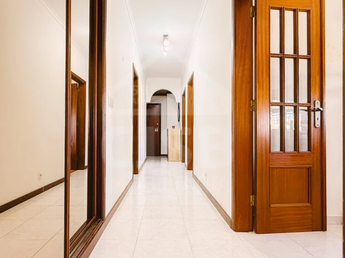 Apartamento T2 para Venda em Samora Correia Foto 5