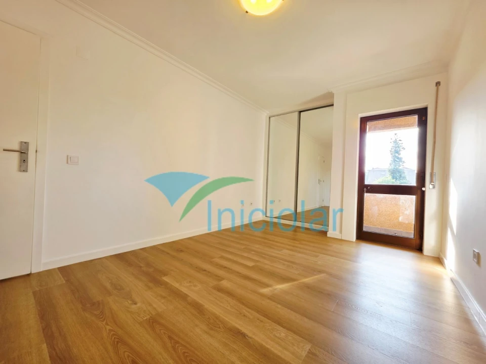 Apartamento T2 para Venda em Rio Tinto Foto 10
