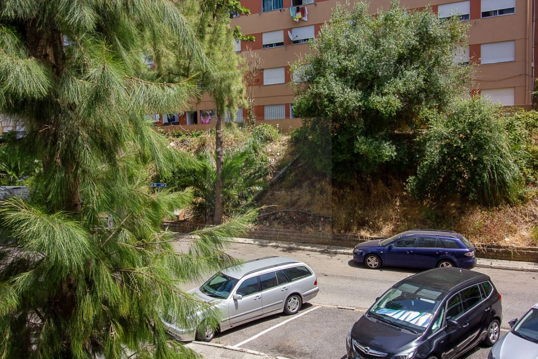 Apartamento T3 para Venda em Algueirão-Mem Martins Foto 1
