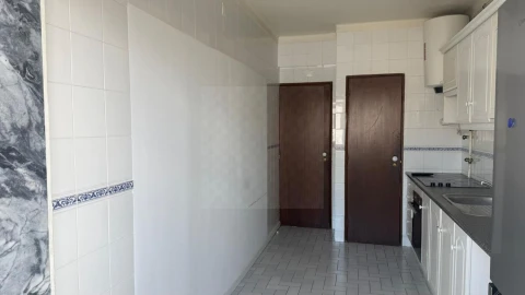 Apartamento T3 para Venda em Nossa Senhora do Pópulo, Coto e São Gregório
