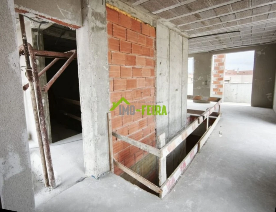 Apartamento T3 para Venda em Santa Maria da Feira, Travanca, Sanfins e Espargo Foto 25