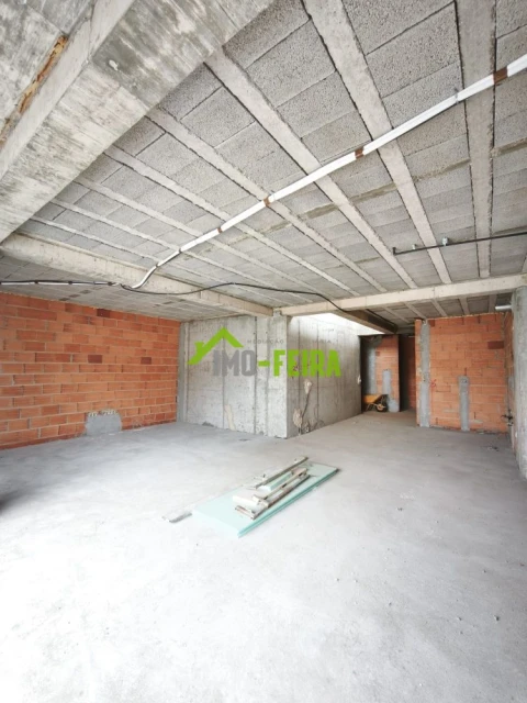 Apartamento T3 para Venda em Santa Maria da Feira, Travanca, Sanfins e Espargo