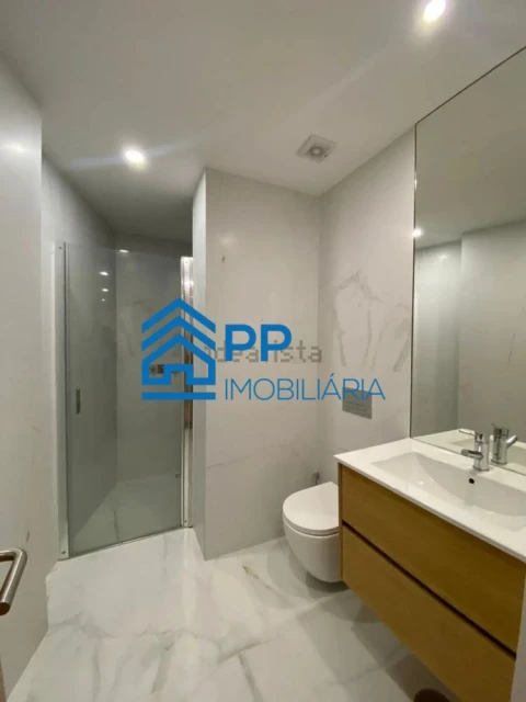 Apartamento T1 para Arrendamento em Ramalde