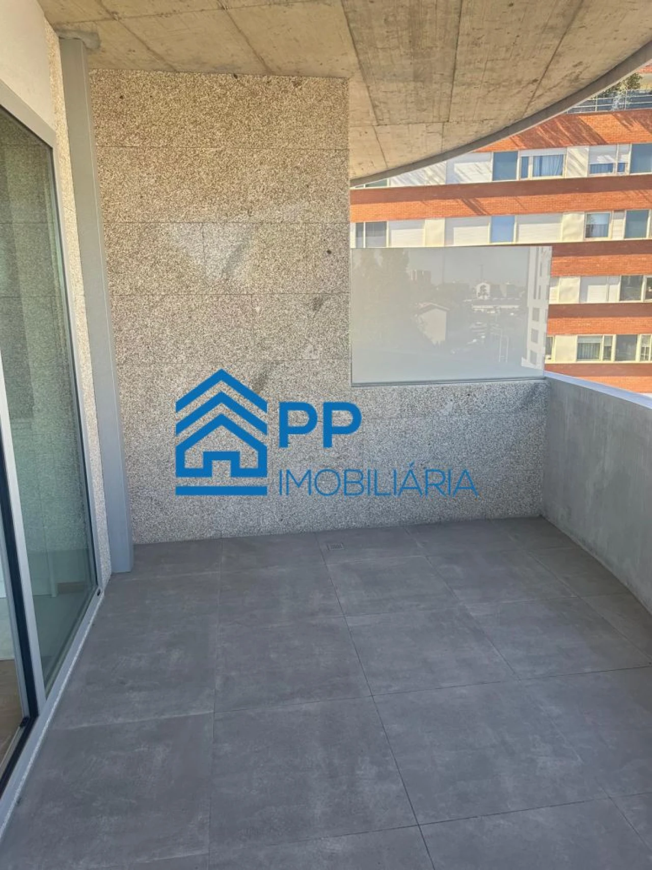 Apartamento T1 para Arrendamento em Ramalde Foto 11