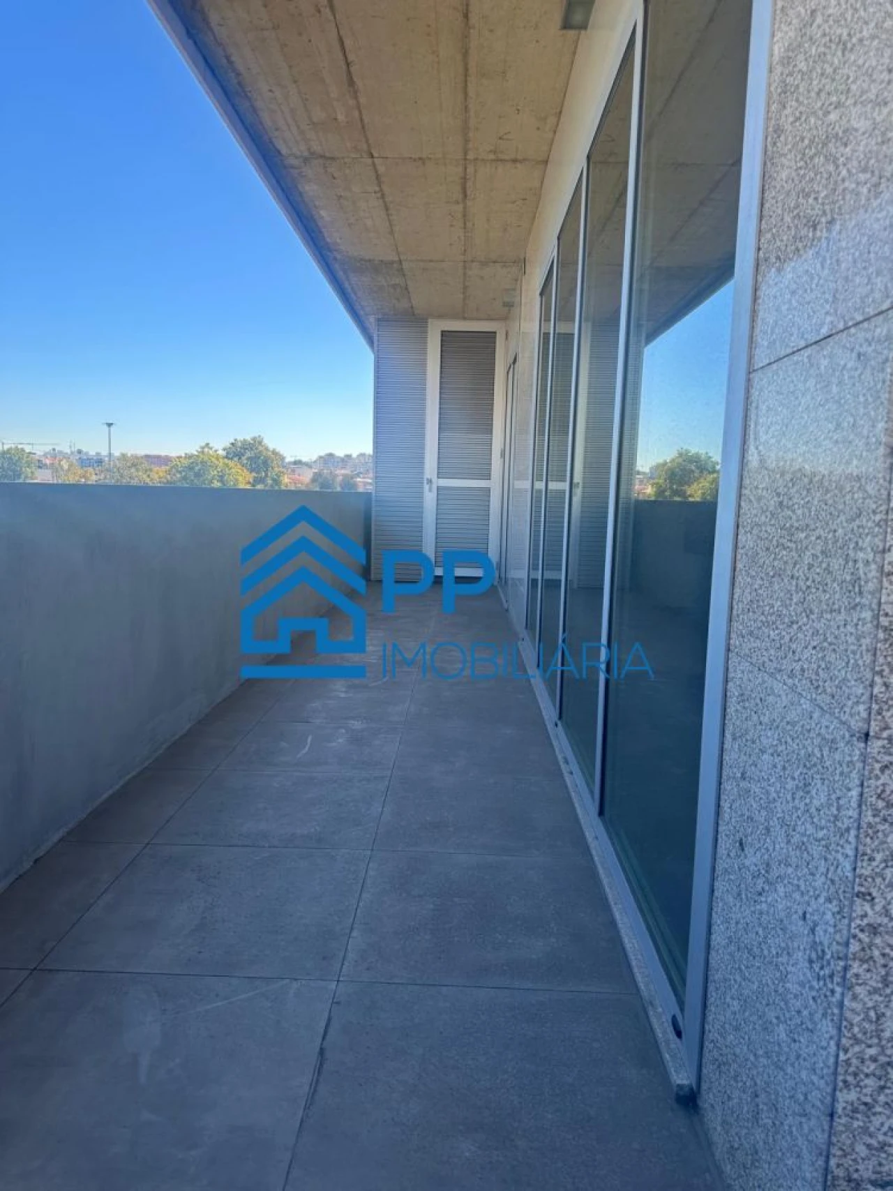 Apartamento T1 para Arrendamento em Ramalde Foto 12