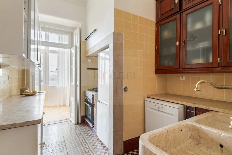 Apartamento T3 para Venda em Arroios Foto 7
