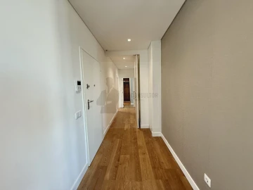 Apartamento T2 para Arrendamento em Setubal (São Sebastião)