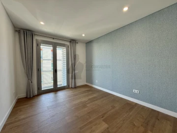Apartamento T2 para Arrendamento em Setubal (São Sebastião)