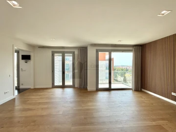 Apartamento T2 para Arrendamento em Setubal (São Sebastião)