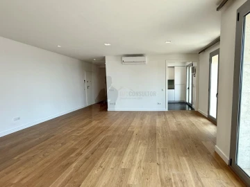 Apartamento T2 para Arrendamento em Setubal (São Sebastião)