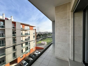 Apartamento T2 para Arrendamento em Setubal (São Sebastião)