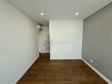 Apartamento T2 para Arrendamento em Setubal (São Sebastião)