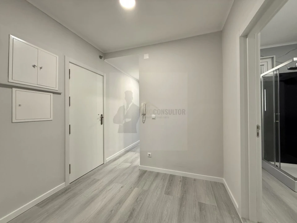 Apartamento T2 para Venda em Oeiras e São Julião da Barra, Paço de Arcos e Caxias Foto 6