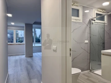 Apartamento T2 para Venda em Oeiras e São Julião da Barra, Paço de Arcos e Caxias