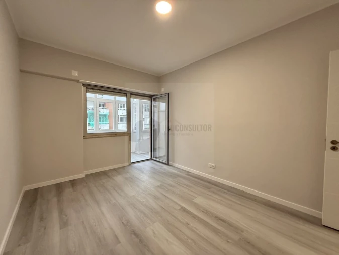 Apartamento T2 para Venda em Oeiras e São Julião da Barra, Paço de Arcos e Caxias Foto 13