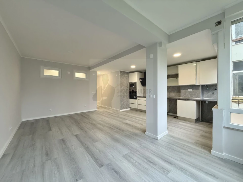 Apartamento T2 para Venda em Oeiras e São Julião da Barra, Paço de Arcos e Caxias Foto 4