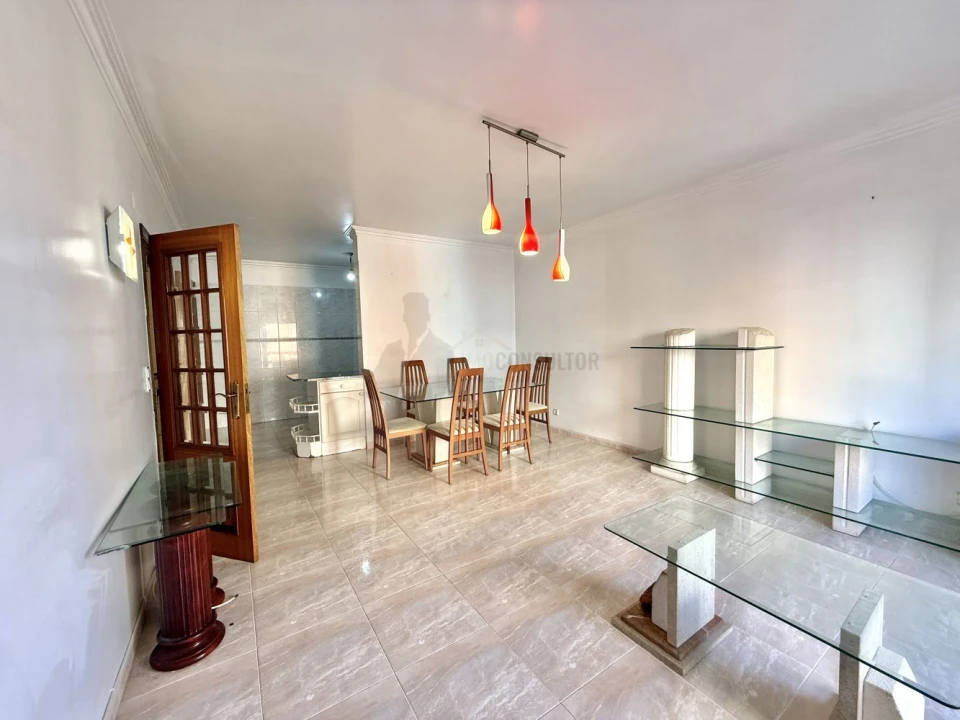 Apartamento T2 para Venda em Algueirão-Mem Martins Foto 6