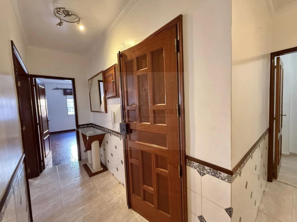 Apartamento T2 para Venda em Algueirão-Mem Martins Foto 12