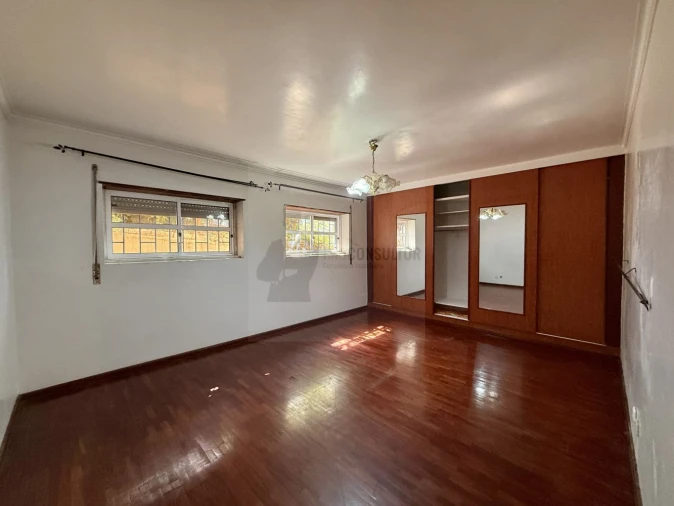 Apartamento T2 para Venda em Algueirão-Mem Martins Foto 16