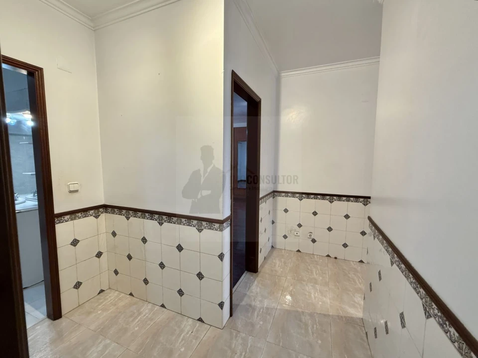 Apartamento T2 para Venda em Algueirão-Mem Martins Foto 14