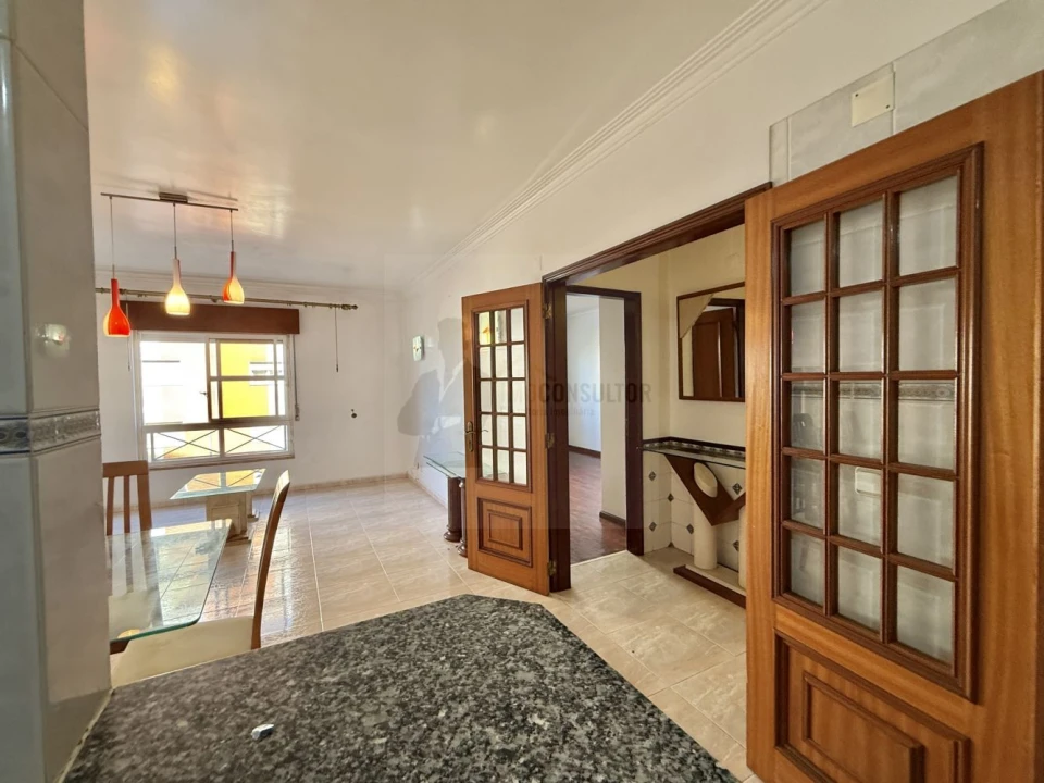 Apartamento T2 para Venda em Algueirão-Mem Martins Foto 5