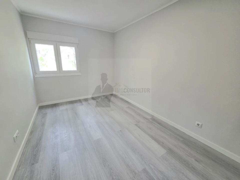 Apartamento T3 para Venda em Laranjeiro e Feijó Foto 6