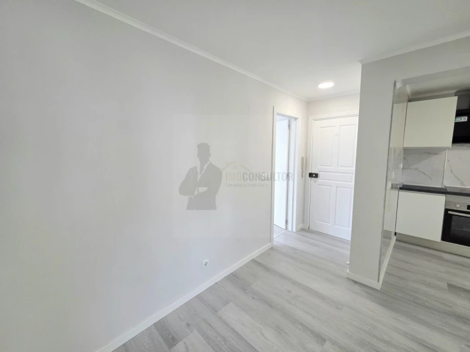 Apartamento T3 para Venda em Laranjeiro e Feijó Foto 15