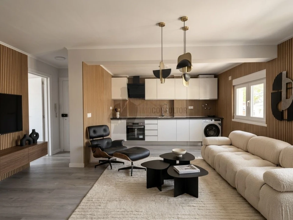 Apartamento T3 para Venda em Laranjeiro e Feijó Foto 1