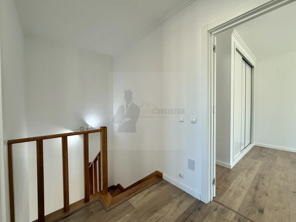 Moradia T4 para Venda em Ericeira Foto 31