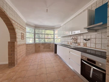 Apartamento T3 para Venda em Algueirão-Mem Martins