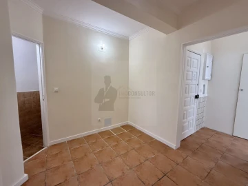 Apartamento T3 para Venda em Algueirão-Mem Martins