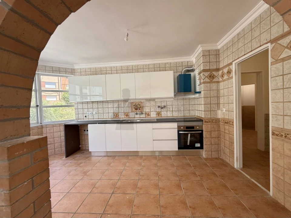 Apartamento T3 para Venda em Algueirão-Mem Martins Foto 6