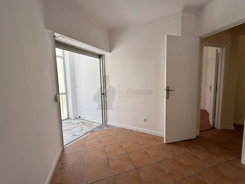 Apartamento T3 para Venda em Algueirão-Mem Martins Foto 18