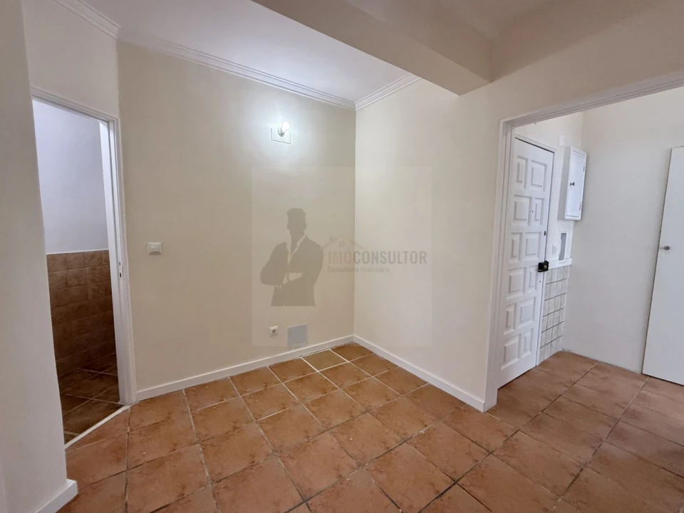 Apartamento T3 para Venda em Algueirão-Mem Martins Foto 19