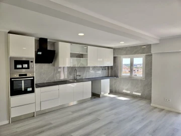 Apartamento T4 para Venda em Amora