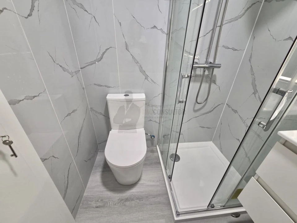 Apartamento T4 para Venda em Amora Foto 12
