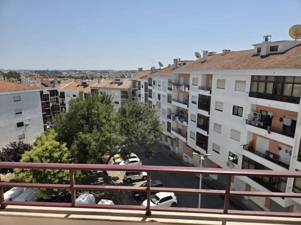 Apartamento T4 para Venda em Amora Foto 7