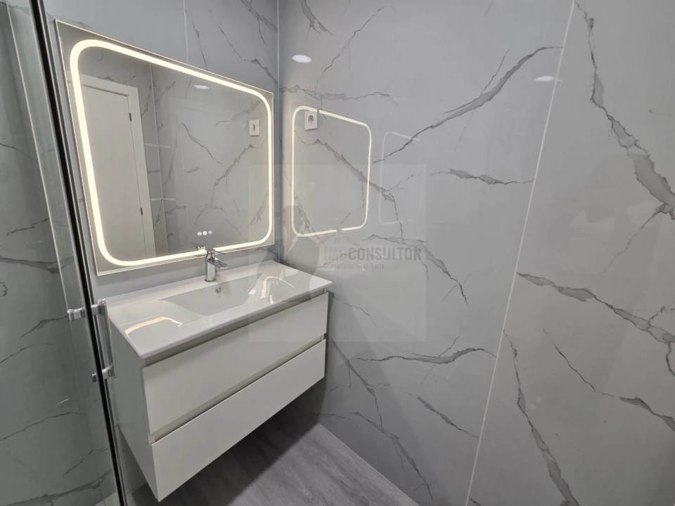 Apartamento T4 para Venda em Amora Foto 13