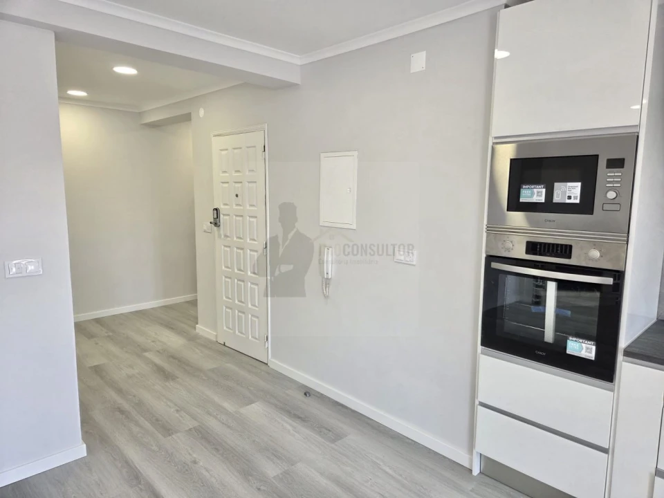 Apartamento T4 para Venda em Amora Foto 6