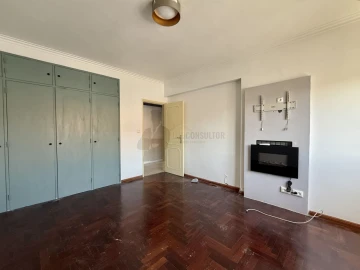 Apartamento T2 para Venda em Queluz e Belas