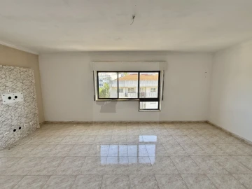 Apartamento T2 para Venda em Queluz e Belas